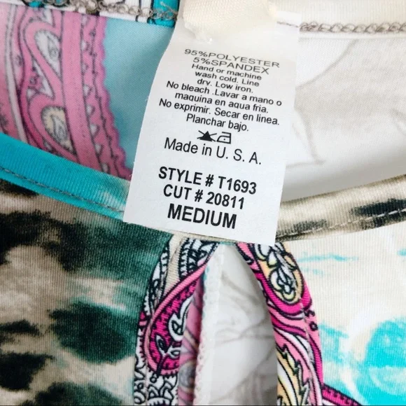 Boutique style Leopard paisley floral sharkbite top - Picture 8 of 8